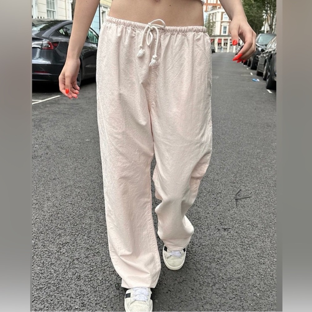 Brandy Melville Low Rise Pink and White Striped linen cotton pants ♣️